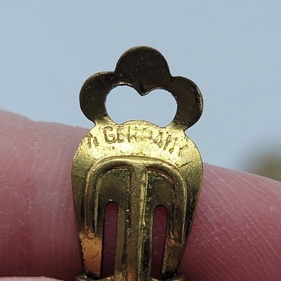 Vintage Germany Courting Couple Clip On Earrings #763 - Picture 9 of 14